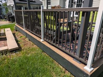 $400 OBO TREX and AVALON used deck  railings and posts