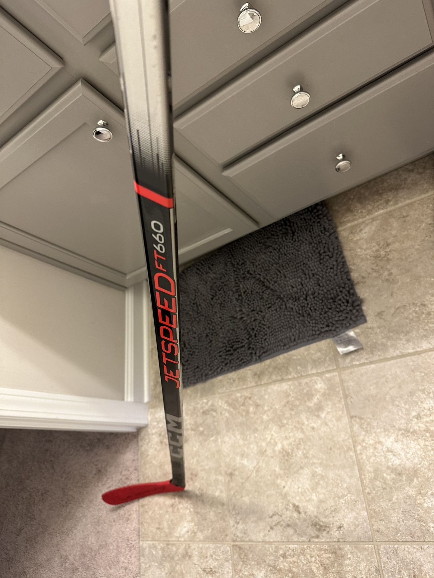 CCM JETSPEED FT660 COMPOSITE HOCKEY STICK - JUNIOR
