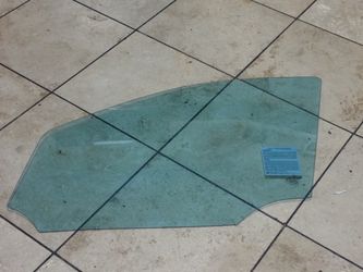 Mercedes ML350 Driver DOOR GLASS OEM
