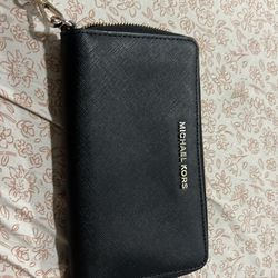 Michael Kors wallet