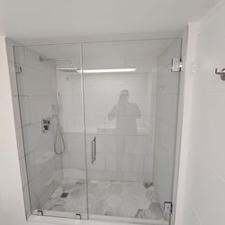 Glass Shower In All The Measures