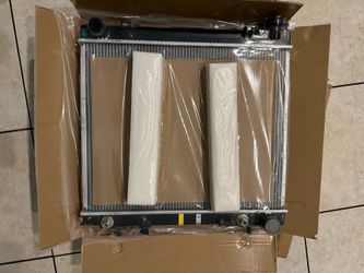 Radiator Compatible With 3.7L V6 4.7L V8 Dodge Dakota, Mitsubishi Raider, Dodge Ram