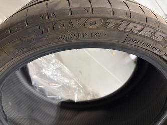 Toyo Tires 255 35R18