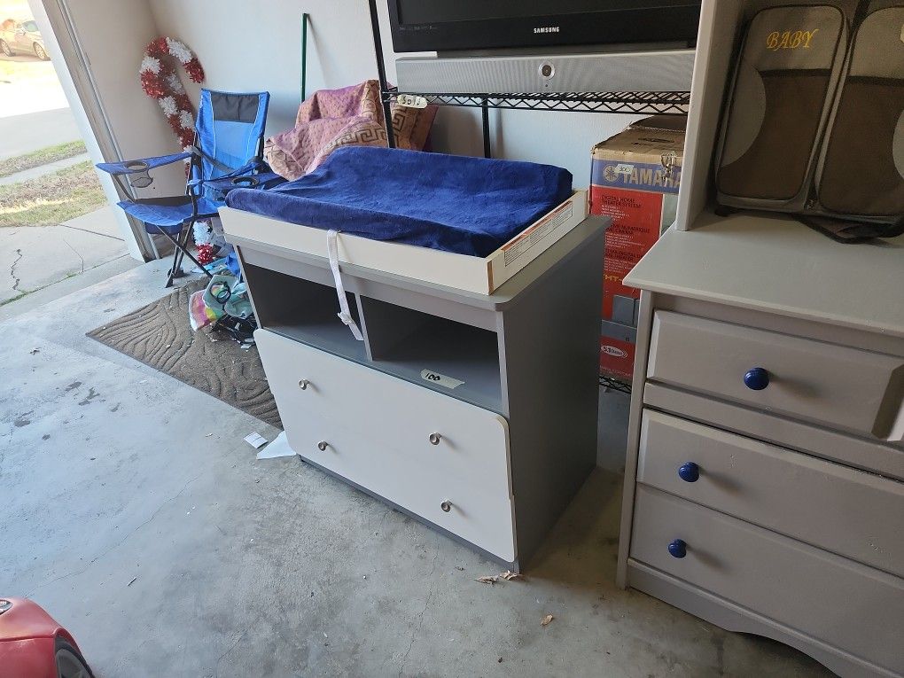 Baby Changing Table With Drawers