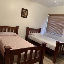 2 Twin Size Beds with Mattress (Solid Pine Wood) 