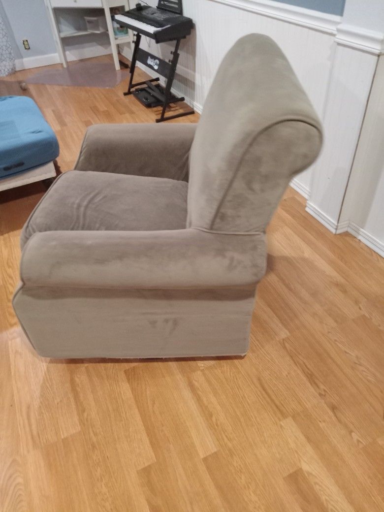 Swivel Rocking Chair