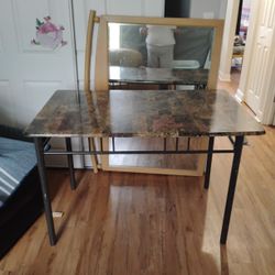 Tabile Can Be Used For TV Or Kitchen