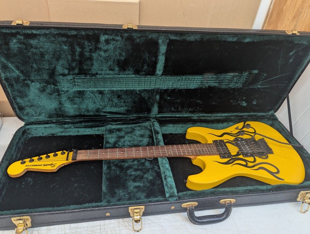 Fender Squier Showmaster Yellow With Flames Electric Guitar