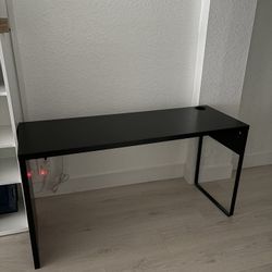 FREE IKEA DESK - Pick Up Only In Doral!