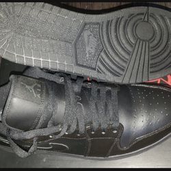 Air Jordan 1 Low Triple Black