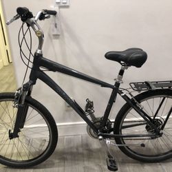 Giant Hybrid Medium Trails Leisure Fun Bike Tuned Ready/Ride