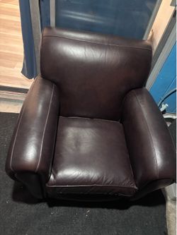 Pier 1 couch