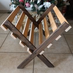 Large Manger ( Foldable ) For Easy Storage 