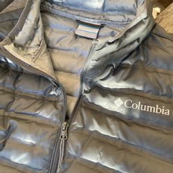 Columbia Down Jacket - Men Large