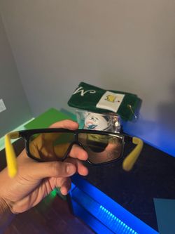Gucci sports sunglasses