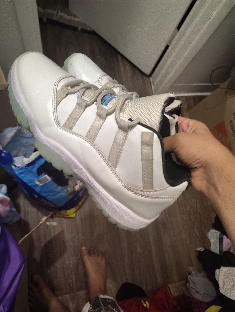 Jordan 11s