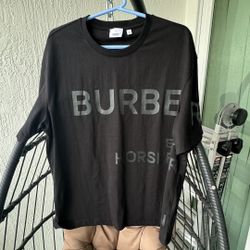 Burberry Tshirt
