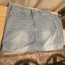 Shein Curve Women's Plus Size 2XL Denim Skirt Dark Wash And Light Wash Straight Cut Raw Hem