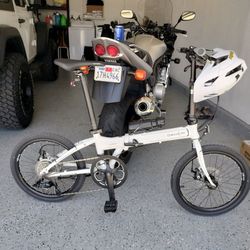 Dahon D8 Folding Bike