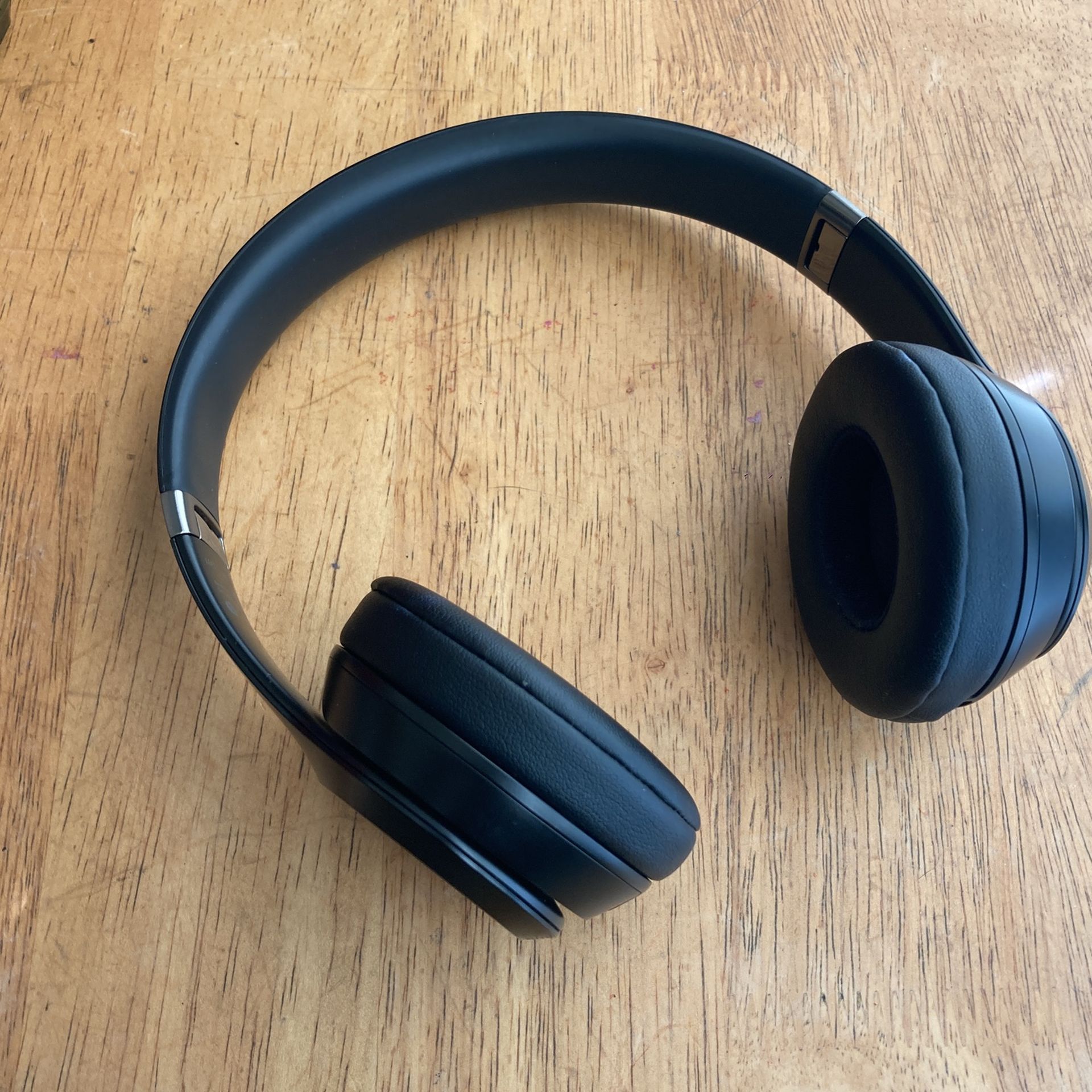 Beats Solo 4