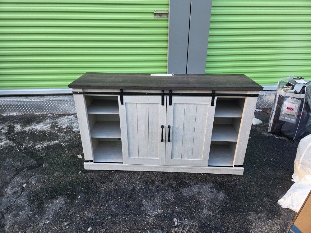 Farmhouse TV Console / Dresser $275