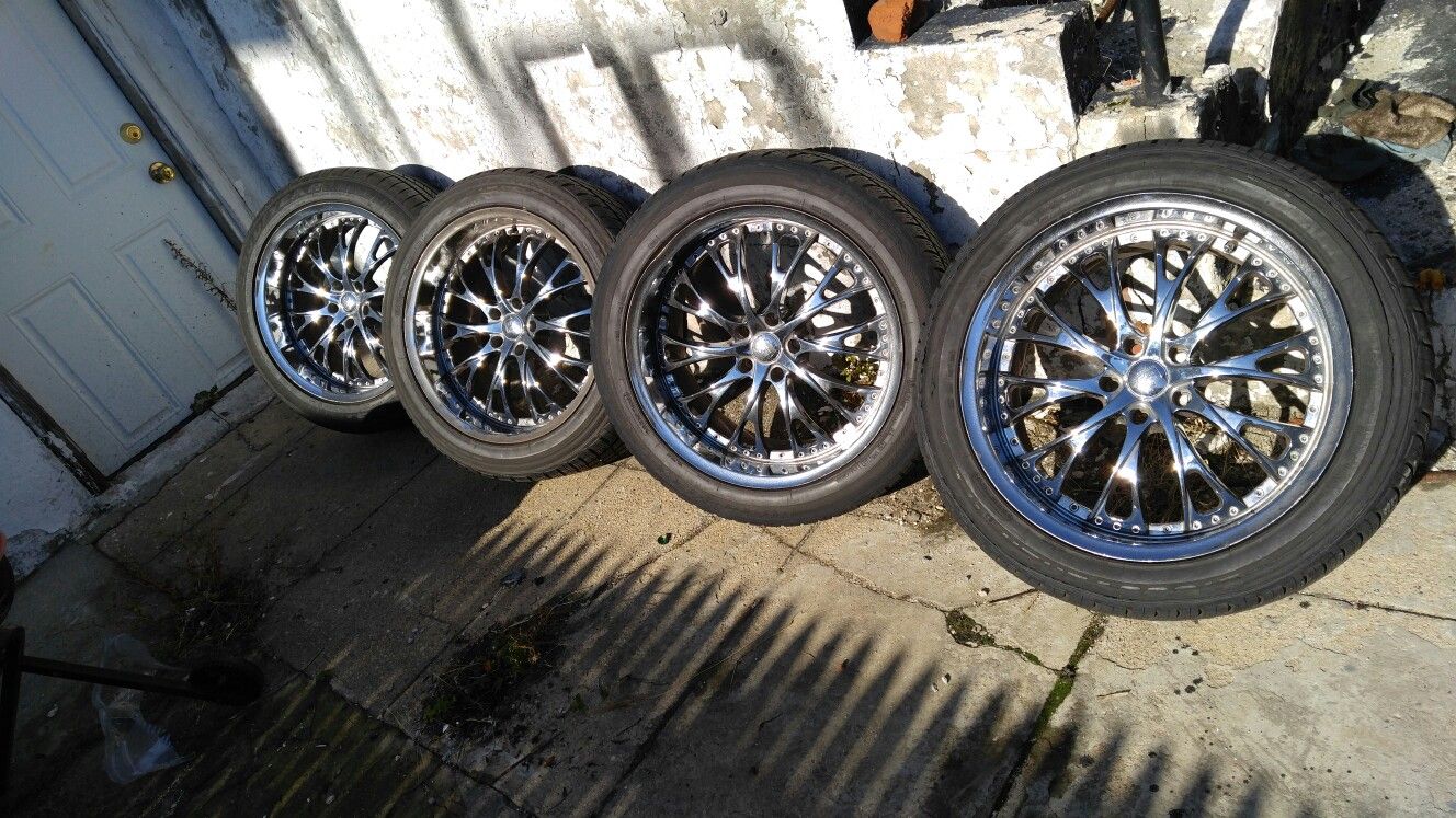 SET OF 4: 20" Chrome Rims BT STREET & Wheels - $200