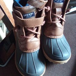 Sperry Kids Boots/ still available
