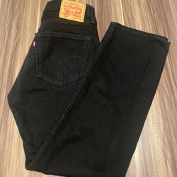 Levi’s Jean Size 32x30                                     Z