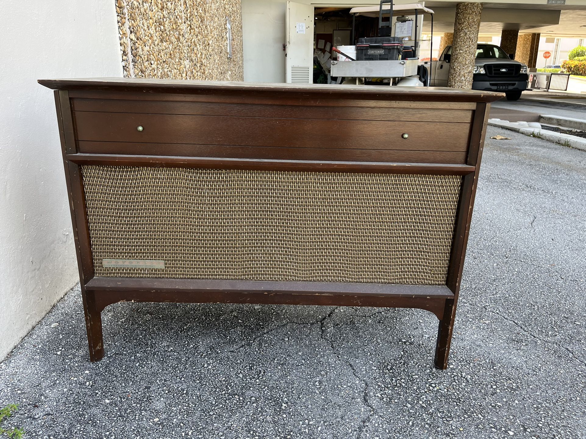 Vintage Motorola Stereo / Record Player Console Table Model # -SK101M T