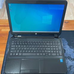HP 15” NoteBook Intel Pentium 4GB//128GB SSD -Windows 10