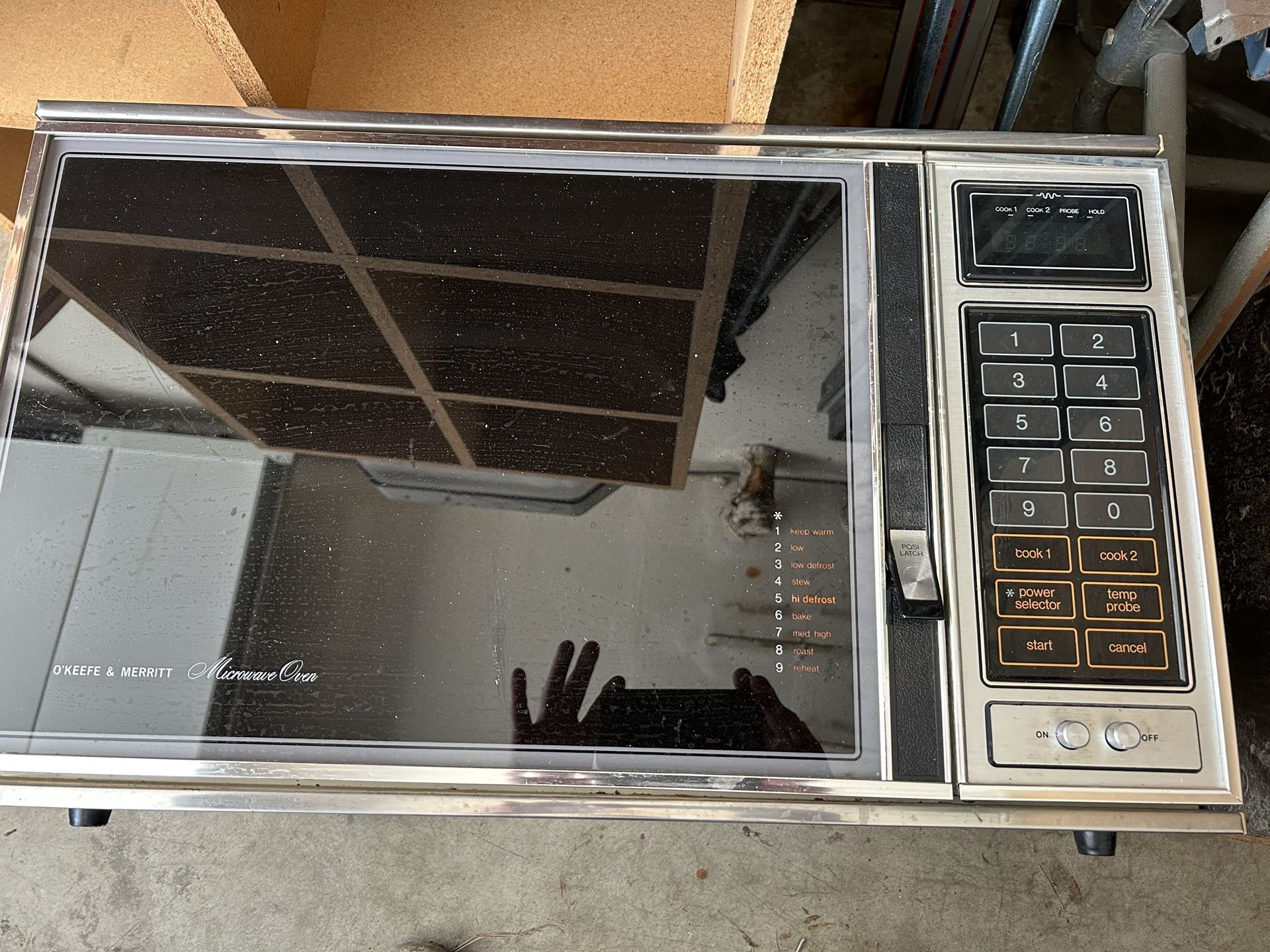 Vintage Okeefe And Merritt Microwave Oven
