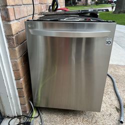 LG DISWASHER GREAT CONDITION 