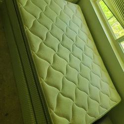 Queen Size Bed And Spring Box