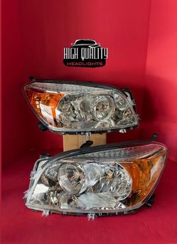 Toyota RAV4 2006-2008 headlights