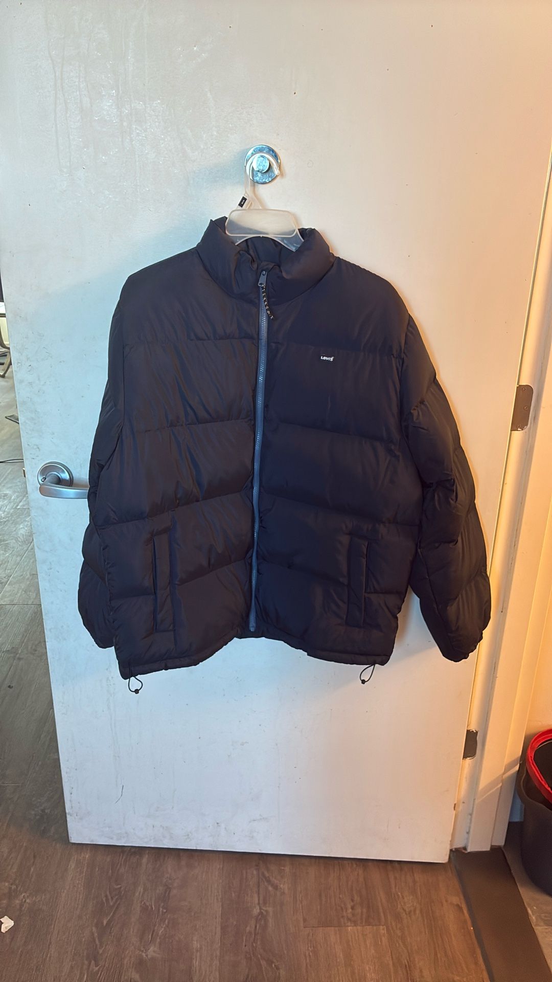 Levi Puffer Coat Large