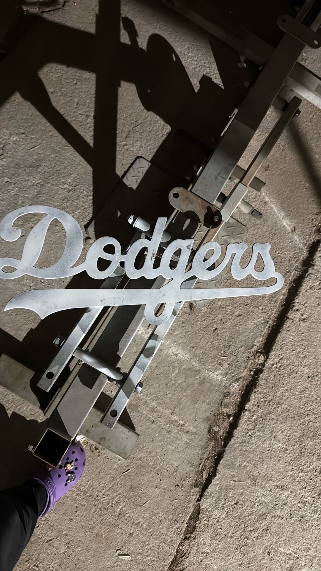 Dodgers Sign