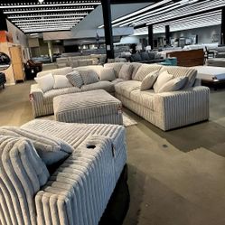 Stupendous Alloy 3 Piece Sectional