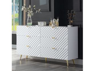 Gaines White High Gloss Dresser