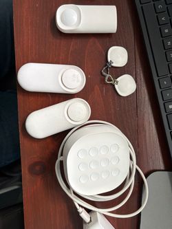 Kangaroo Siren + keypad, 2 climate sensors,  2 Roo tags, and a door sensor Home Alarm System