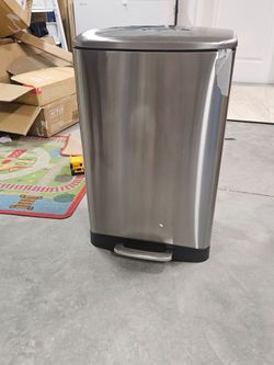 Stainless Steel Step Trash Can