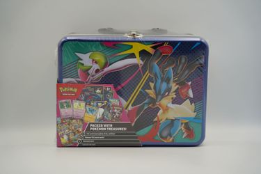 Pokémon TCG Collector Chest Tin