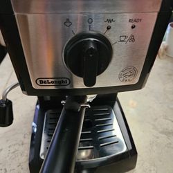 DeLonghi Espresso Machine 