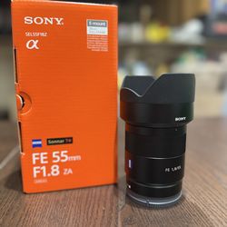 Sony Sonnar 55mm f/1.8 ZA lens