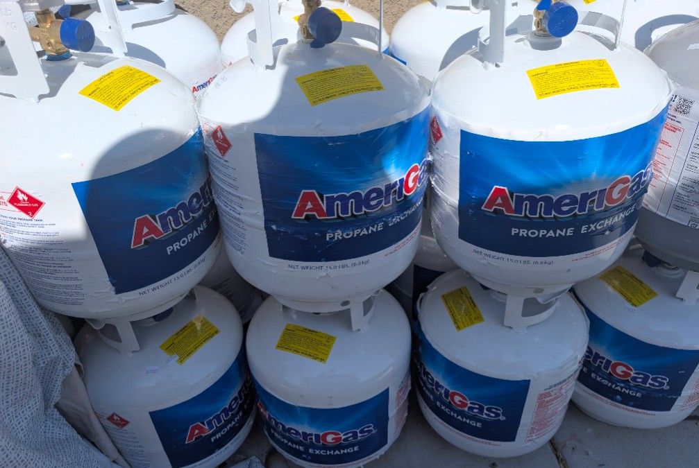 5 Gallon PROPANE Tanks. FULL TANKS