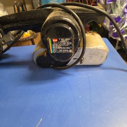 WEN BELT SANDER