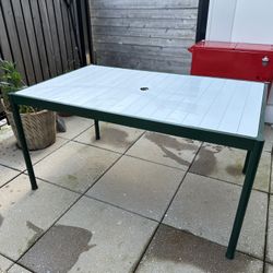 Outdoor Dinning Table