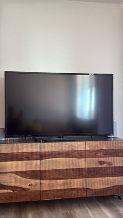 Vizio TV 60”