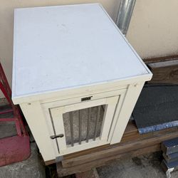 Small dog house