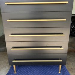 Orson W-5 Drawer Dresser