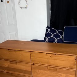 Free: 6 Drawer Dresser Pick Up ASAP